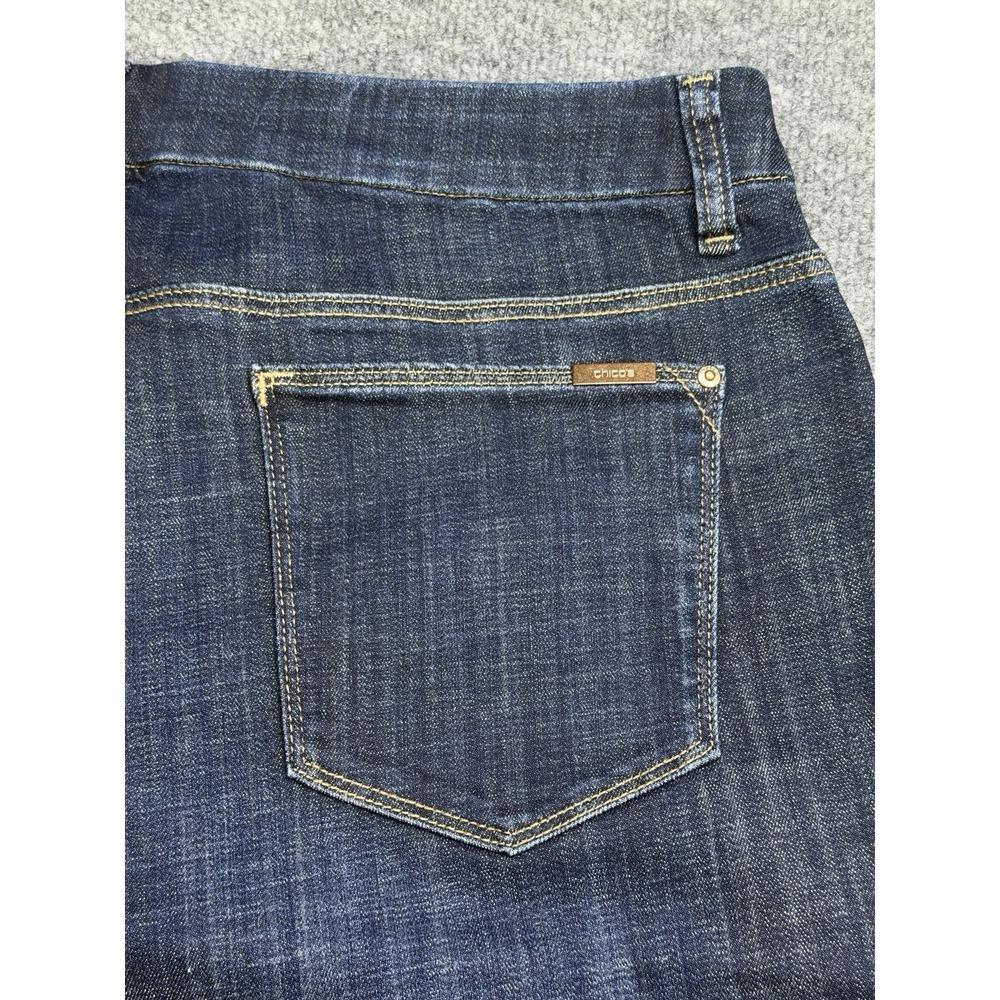 So Slimming By Chico's Women's Dark Wash Girlfriend Crop Blue Jeans Size 3 (XL) - Picture 12 of 13